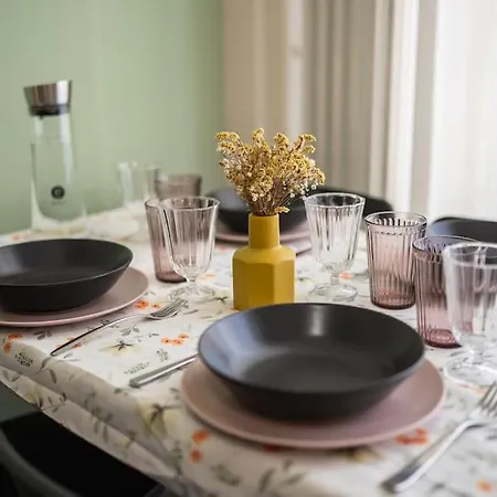 Stazione 7 Minutes By Walk Modern Luxury Apartment